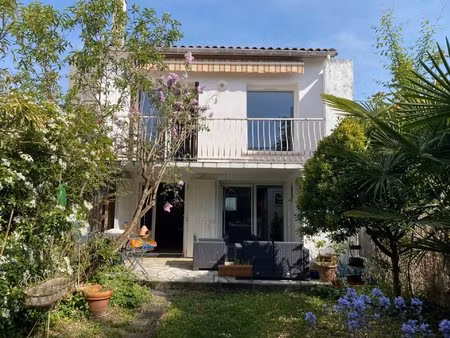 charmante maison de ville 4 pièces à angoulême