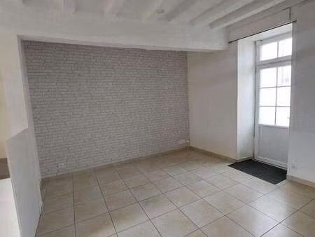 location appartement 4 pièces à villevêque (49140) : à louer 4 pièces / 86m² villevêque