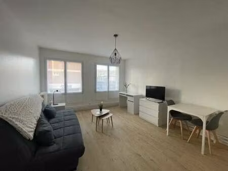 location appartement t1 meublé au havre (76600) : à louer t1 meublé / 23m² le havre