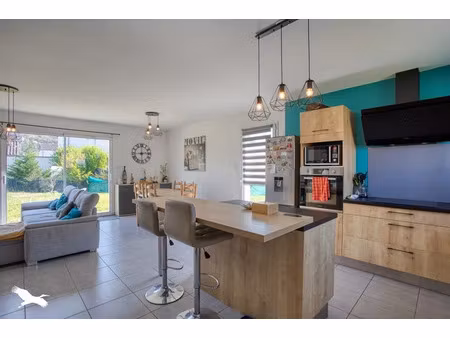vente maison 5 pièces 77 m² biars-sur-cère (46130)