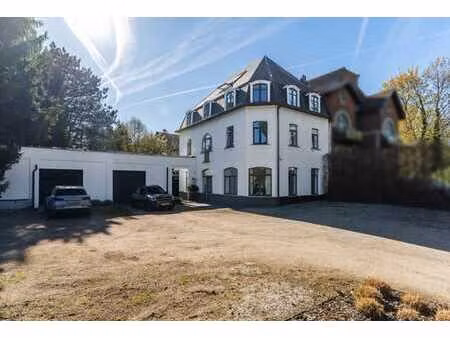 duplex d’exception de 200m² avec jardin - 3ch/3sdb - peb b