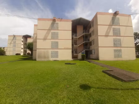 location appartement 4 pièces  59.92m²  sainte