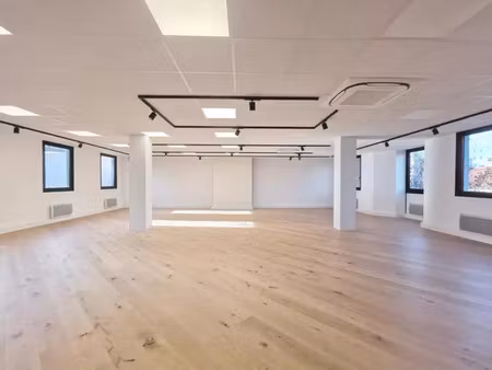 location bureau 195 m² à boulogne-billancourt (92100)