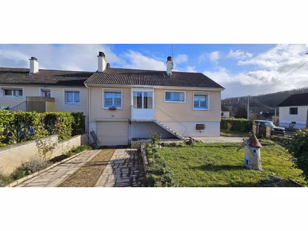 pavillon 82 m2 habitables  sur sous-sol et terrain clos
