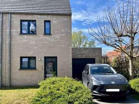 ruime woning met tuin en garage