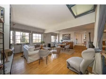 élégant appartement de type bel-étage  lumineux et spacieux…