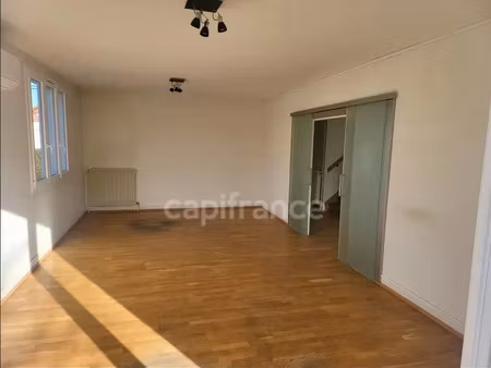 location bureau 7 pièces 211 m² à essey-lès-nancy (54270)