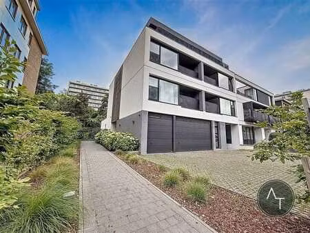 victor allard / rez 2ch +/- 109m² avec jardin