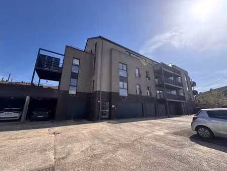 bel appartement 1 chambre avec garage à libramont