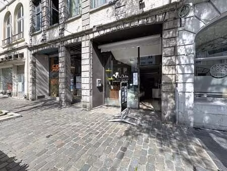 surface commerciale à vendre à tournai.