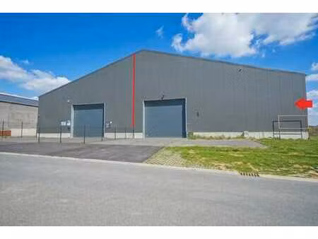 entrepôt de 400m² à landenne  à côté de l'autoroute!