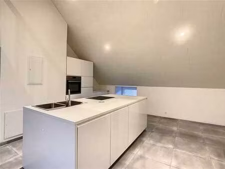 appartement récent 2 chambres à grupont