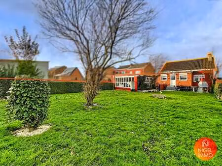 bungalow  viager  4f  434 m²  garage  jardin  saive