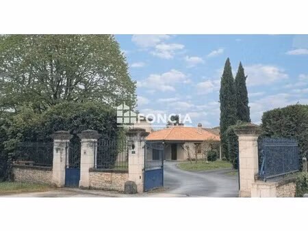 maison de luxe à vendre à antonne-et-trigonant