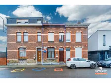 magnifique maison - 4 ch- spacieuse - rénovée - avec jardin