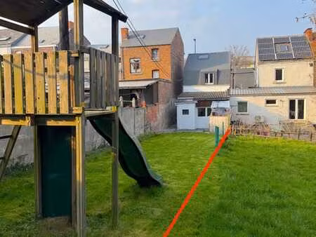 3 façades 2 chambres  jardin sud et situation ultra pratique