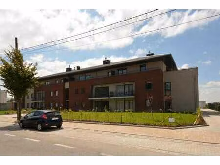 bel appartement 1ch avec terrasse & parking extérieur