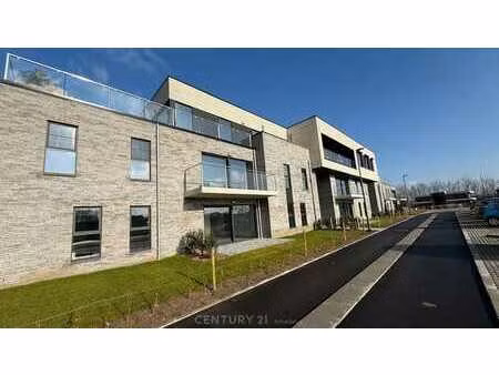 magnifique appartement une chambre au premier étage  balc...