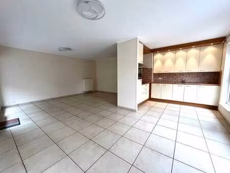 superbe appartement 2 chambres sis à dinant.