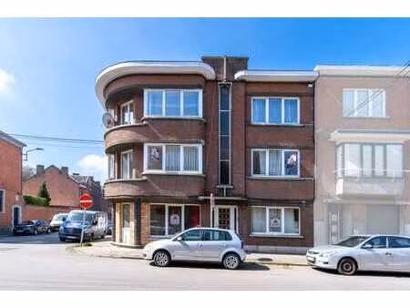 immeuble de rapport en ordre d'urbanisme de 3 unités avec ac