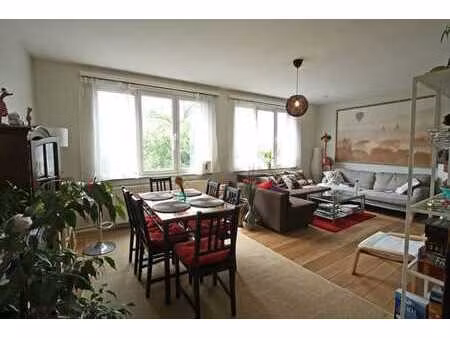 magnifique appartement 2ch rénové.