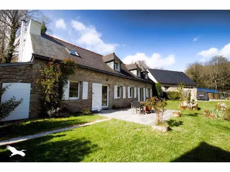 vente maison 9 pièces 270 m² à lanvénégen (56320)  560 000 €