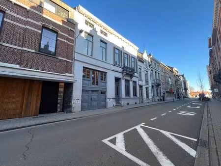 heel gezellig  stijlvol appartement gelegen aan de stadsr...