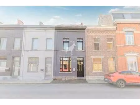 maison 3 chambres avec un jardin à houdeng-goegnies