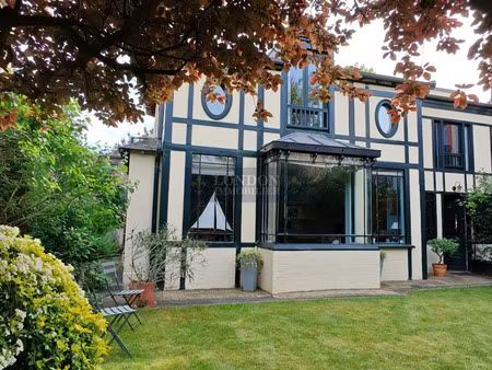 vente maison 8 pièces 196 m² à versailles (78000)  1 850 000 €