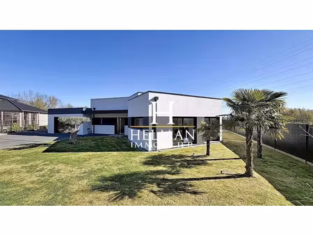 vente maison 7 pièces 235 m² à longuenesse (62219)  669 000 €