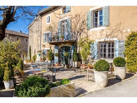 maison de luxe à vendre à cabrières-d'avignon