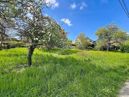 poisy _ terrain constructible et viabilisé  de 895 m²  à vendre