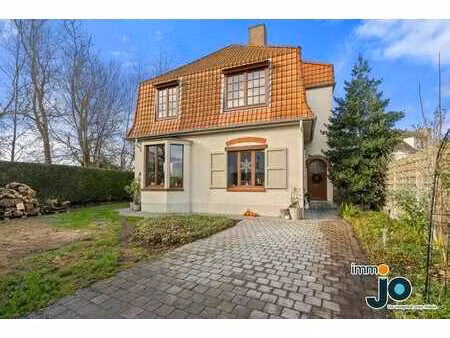 villa majestueuse  entièrement rénovée et économe en éner...