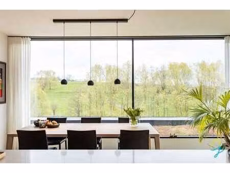 penthouse unique avec vue à couper le souffle à vendre
