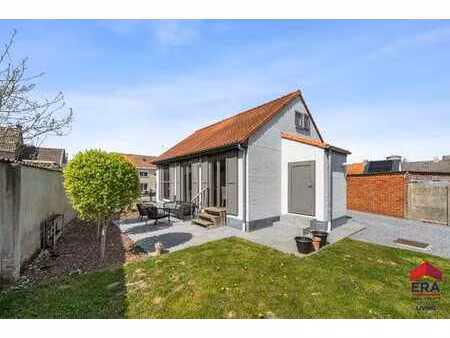 habitation de plain-pied possible : maison récente et prête