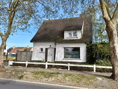 mooi ingerichte woning met 3 slaapkamers  garage en zongeric