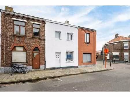 instapklare woning te koop na totaalrenovatie in eeklo