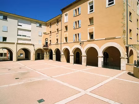 location appartement 3 pièces 66 m² à cavaillon (84300)