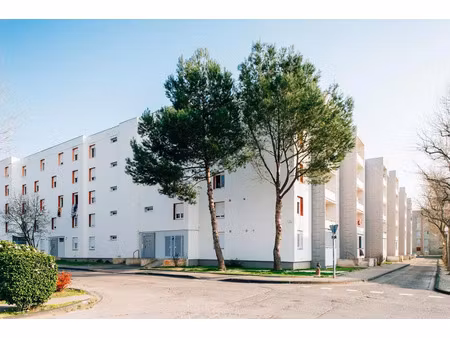 location appartement 3 pièces 75 m² à cavaillon (84300)