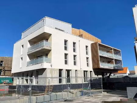 vente bureaux et commerces à saint-hilaire-de-riez (85270) : à vendre / 41m² saint-hilaire