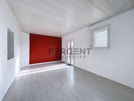 maison secteur étion avec 3 chambres garage et jardin