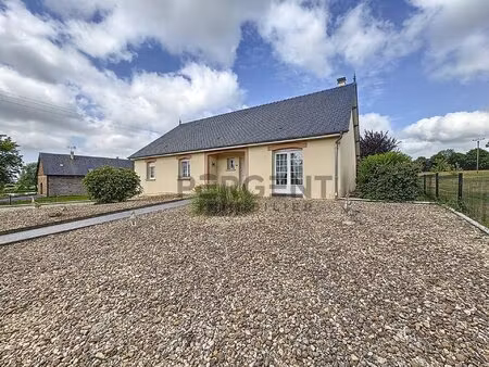 pavillon individuel de 194m2 avec sous-sol complet et grand terr