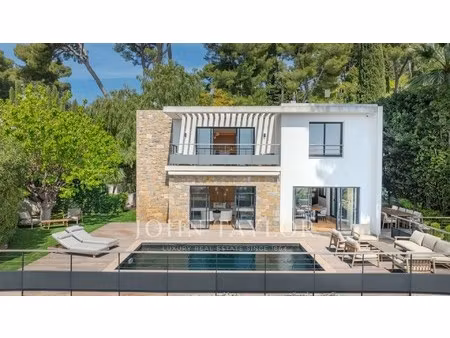 villa de luxe à vendre à cannes