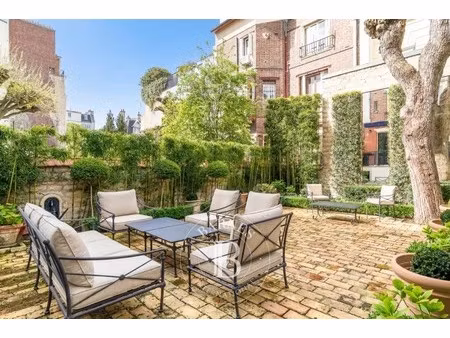 hôtel particulier à vendre dans le quartier muette nord