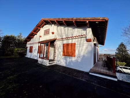 maison de luxe à vendre à arbonne