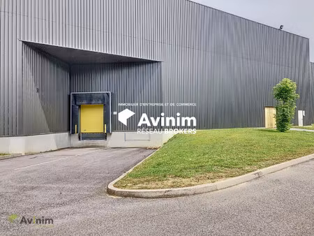 location local commercial