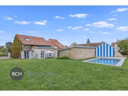 exclusivité - a 7 minutes de montfort l'amaury - maison familiale entièrement rénovée situ