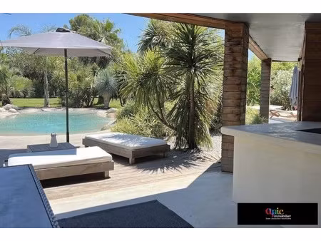 villa de luxe à vendre dans le quartier maurin