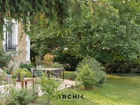 maison de luxe à vendre dans le quartier fargeau-tilly-wimpey