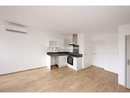 appartement t3 - proche centre ville - garage